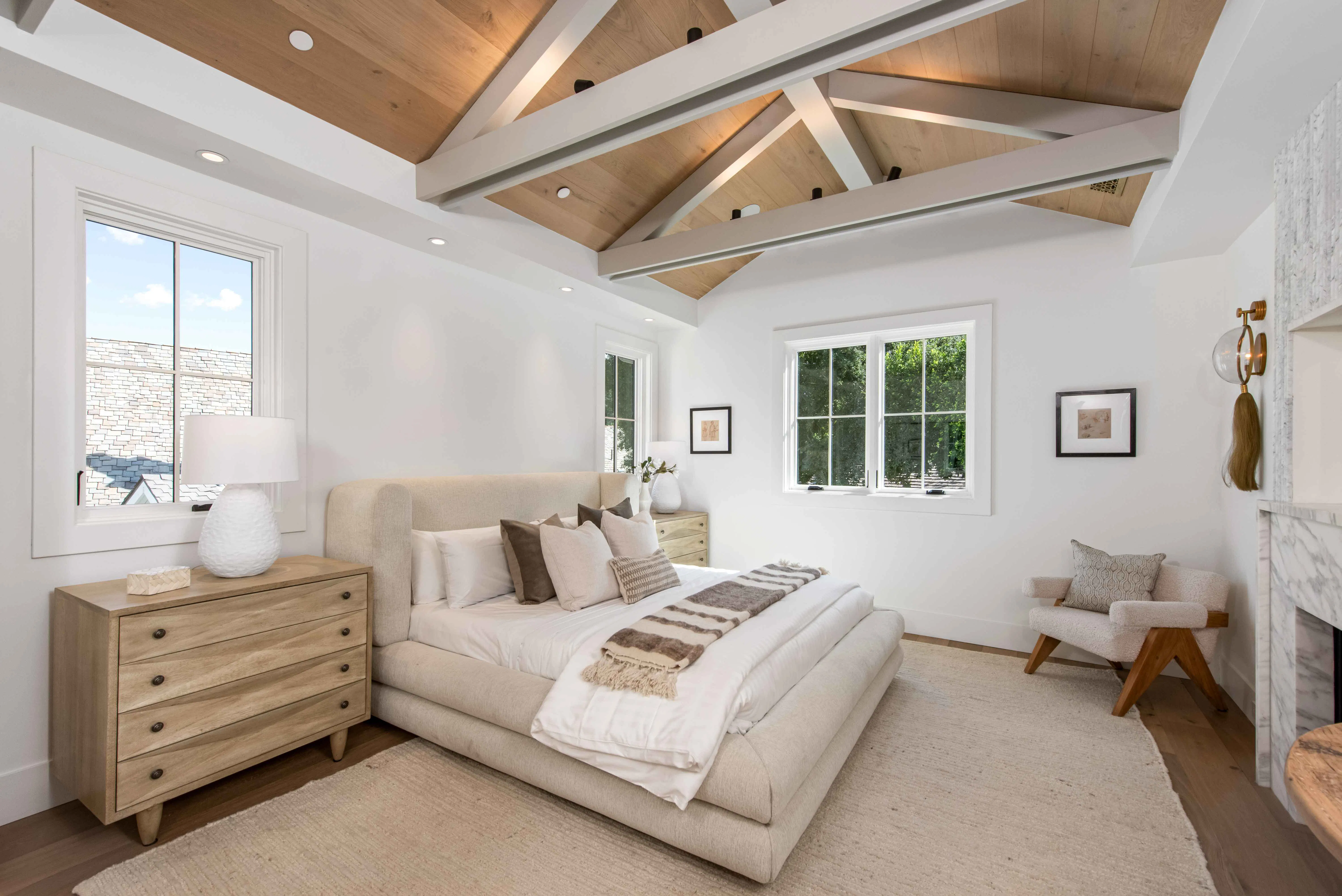 Meridith-Baer-Home-Home-Staging-California-Luxury-Homes-The-Farmstead-Bedroom